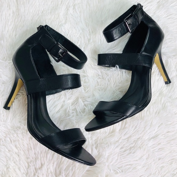 Tahari Shoes - Tahari London Black Sandal Size 10